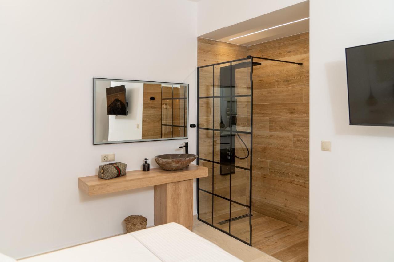 Luxury Suite In Downtown Ираклио Екстериор снимка