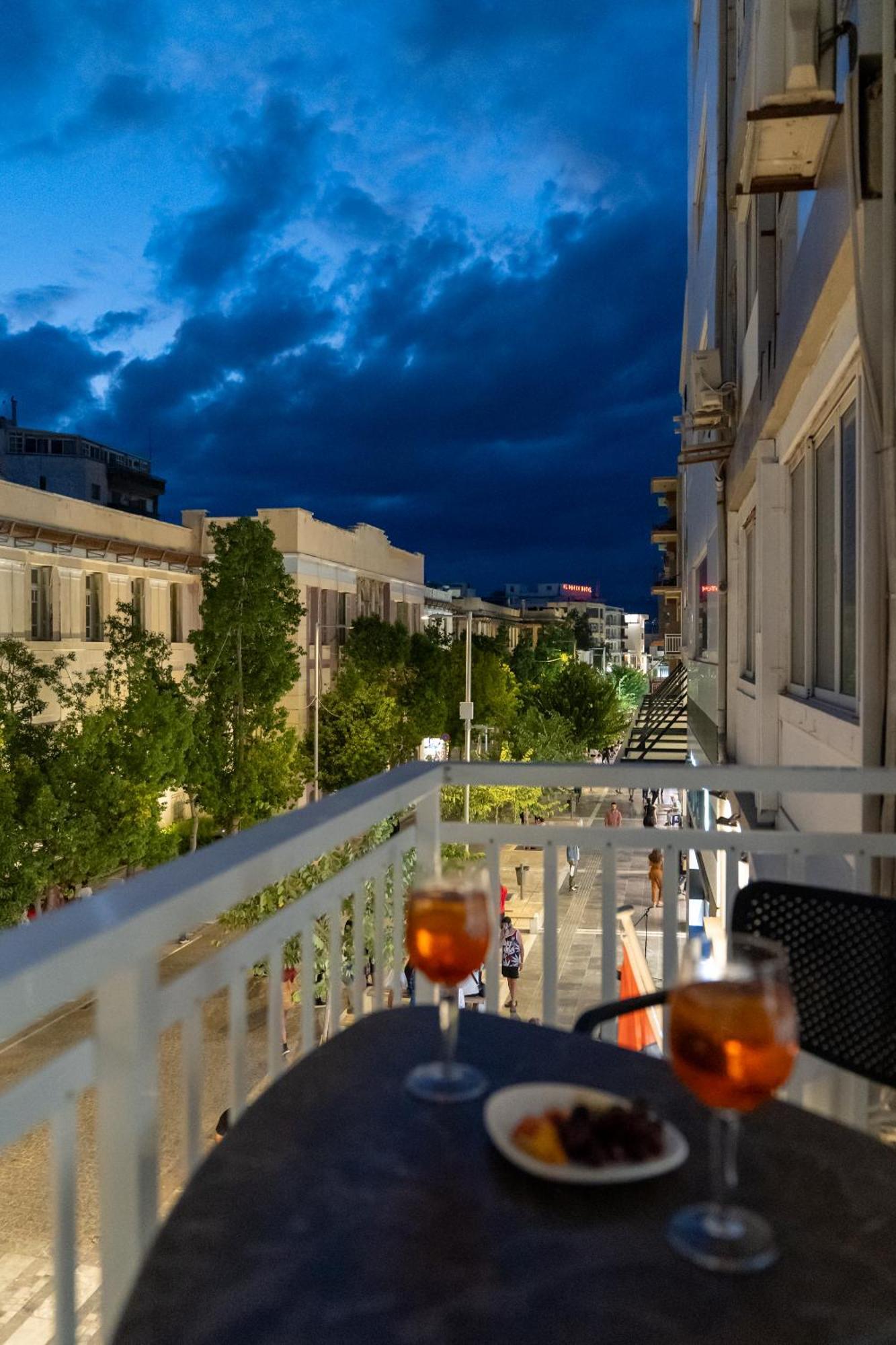 Luxury Suite In Downtown Ираклио Екстериор снимка
