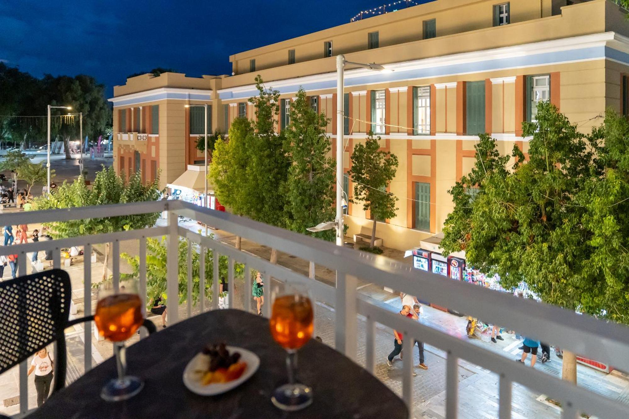 Luxury Suite In Downtown Ираклио Екстериор снимка