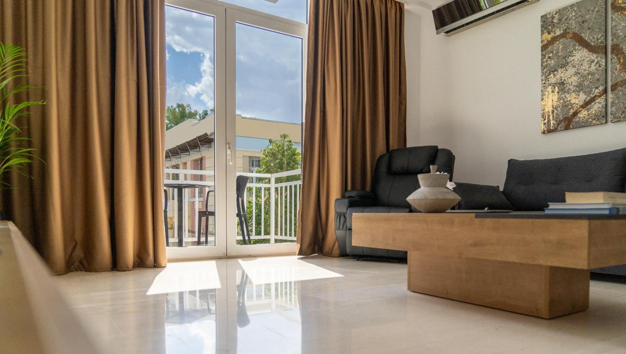 Luxury Suite In Downtown Ираклио Екстериор снимка